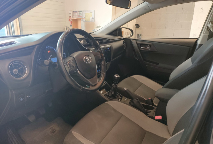 TOYOTA AURIS Touring Sports 90 D-4D Tendance