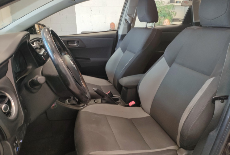 TOYOTA AURIS Touring Sports 90 D-4D Tendance