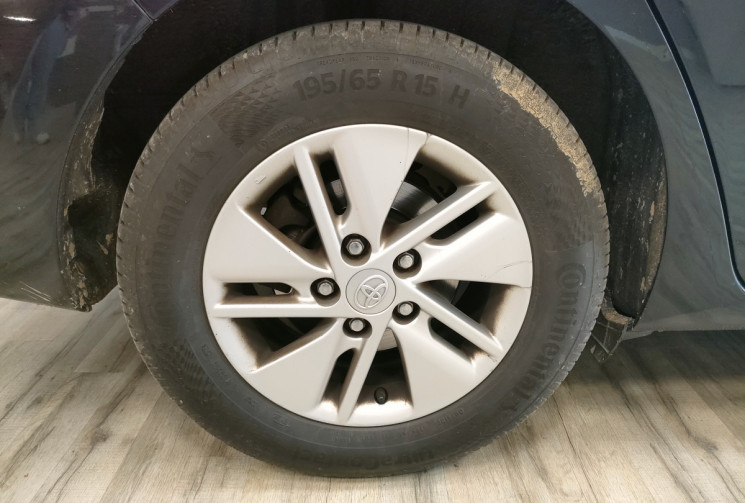 TOYOTA AURIS Touring Sports 90 D-4D Tendance