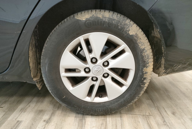 TOYOTA AURIS Touring Sports 90 D-4D Tendance