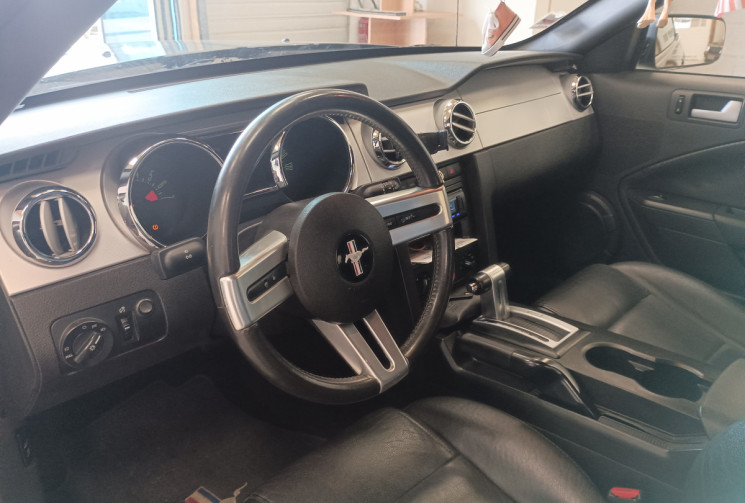 Ford MUSTANG Coupé cabriolet  4.0 V6 214 cv Boîte auto éthanol