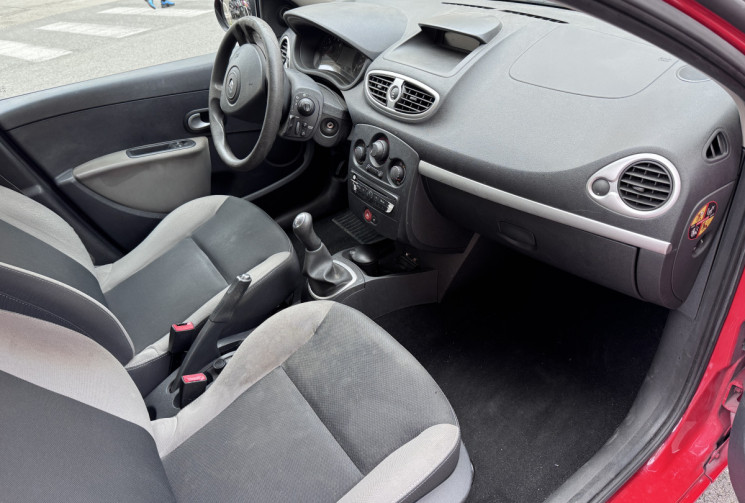 Renault CLIO 1.2 i 75 CH PACK CLIM 63500 KMS