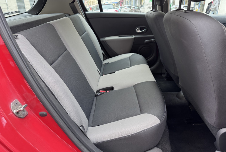 Renault CLIO 1.2 i 75 CH PACK CLIM 63500 KMS