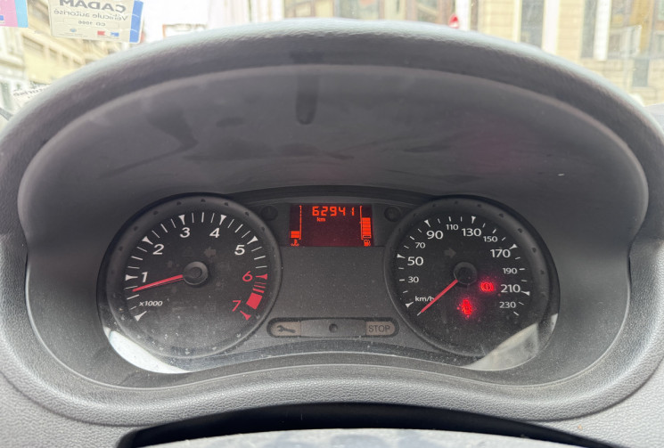 Renault CLIO 1.2 i 75 CH PACK CLIM 63500 KMS
