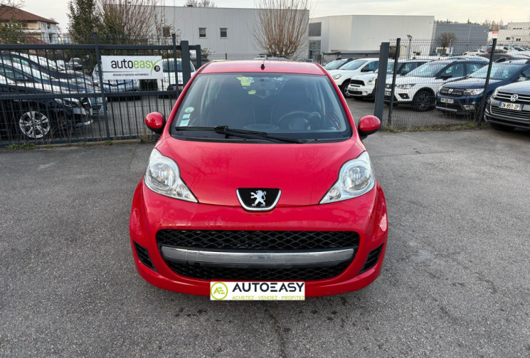 Peugeot 107 1.0 Trendy / Boite auto / Clim