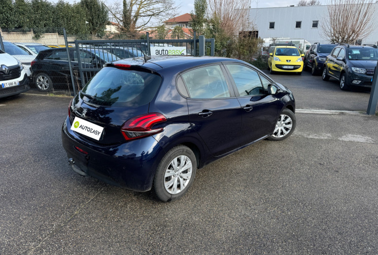 Peugeot 208 1.6 BLUEHDI / 100 CH / ACTIVE