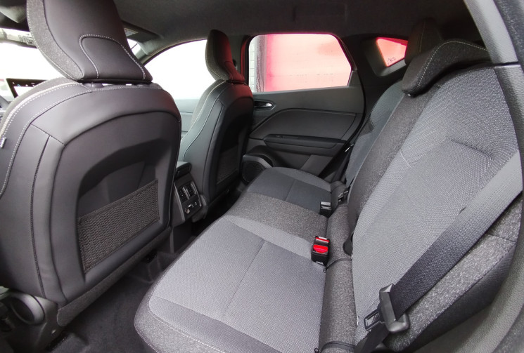 Renault Captur II 1.3 TCe 160 EDC Mild Hybrid Techno *NEUF* 2025