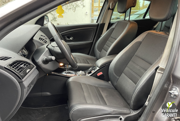 Renault Megane 3 Berline 132 cv BOSE Boîte auto / Faible kilométrage / Révisée 