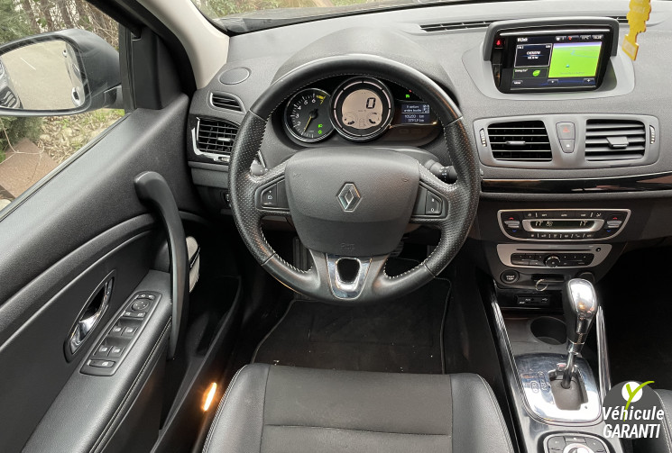 Renault Megane 3 Berline 132 cv BOSE Boîte auto / Faible kilométrage / Révisée 