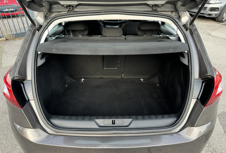 Peugeot 308 1.6 BLUEHDI / 120 CH / BUSINESS PACK 