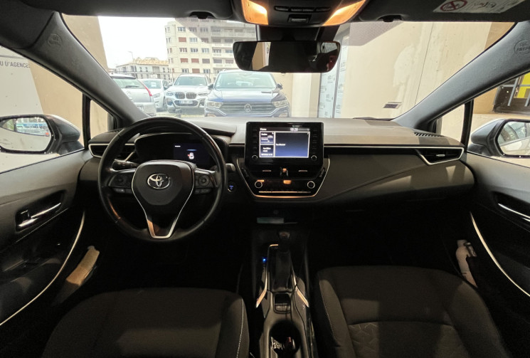 Toyota COROLLA  1.8 VVT-i DYNAMIC MY20 122 ch Boîte auto / Entretien Toyota