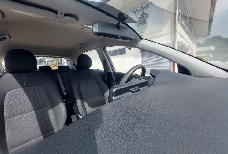 Kia Picanto II Phase 2 Motion 5 portes 1.0 MPi 12V 67 cv première main / chaine de distribution