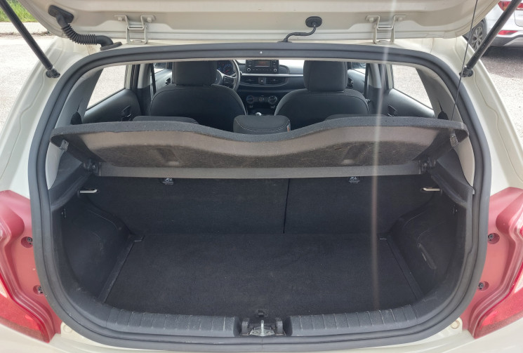Kia Picanto II Phase 2 Motion 5 portes 1.0 MPi 12V 67 cv première main / chaine de distribution