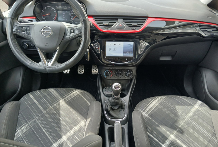 Opel Corsa 1.4 i 16V Turbo COLOR EDITION 