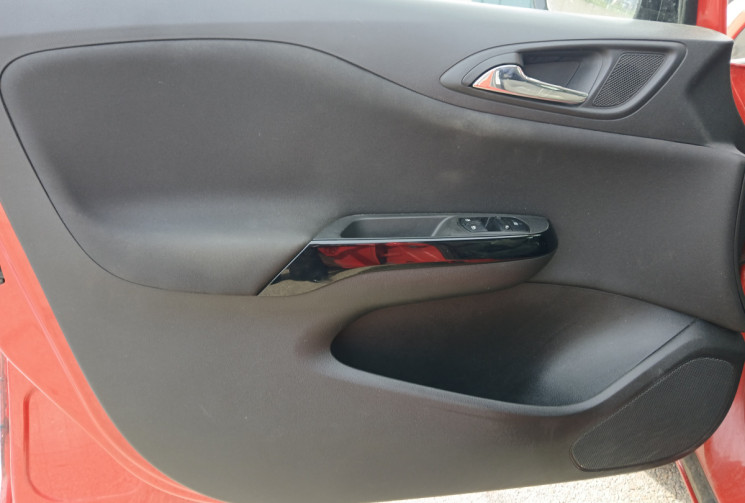 Opel Corsa 1.4 i 16V Turbo COLOR EDITION 