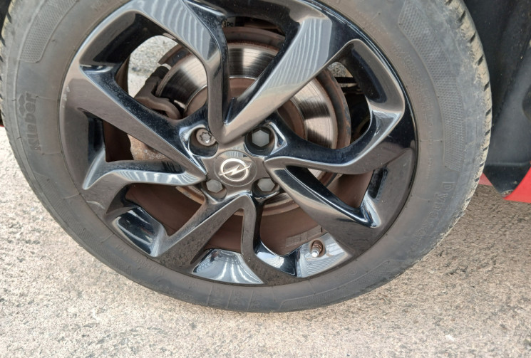 Opel Corsa 1.4 i 16V Turbo COLOR EDITION 