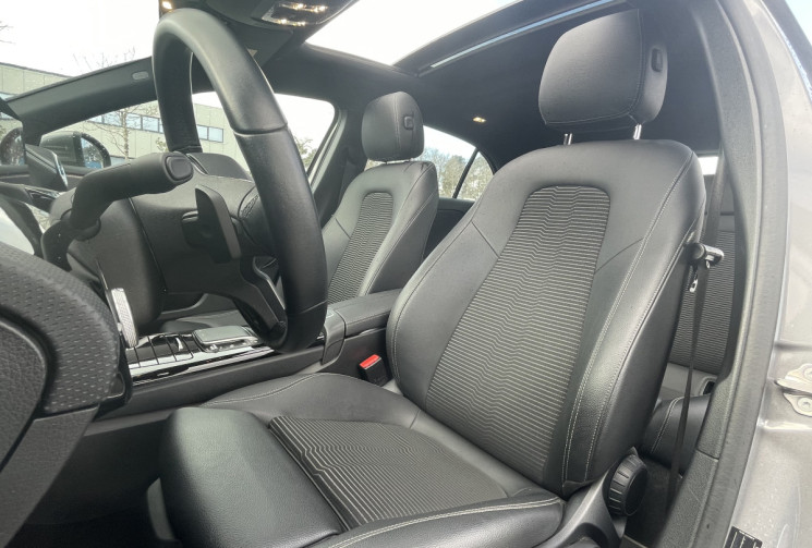 Mercedes Classe A 180d 116cv * Toit Ouvrant * Carplay * Caméra * Led d'ambiance * Sièges Chauffants
