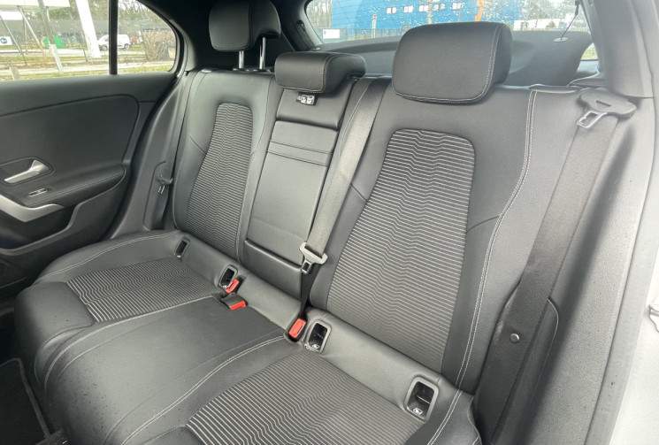 Mercedes Classe A 180d 116cv * Toit Ouvrant * Carplay * Caméra * Led d'ambiance * Sièges Chauffants