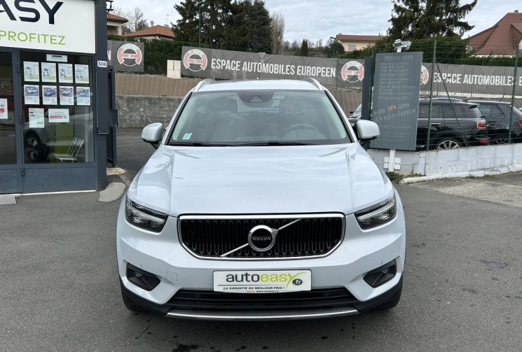 Volvo XC40 T2 1.5 Ti  129 cv MOMENTUM