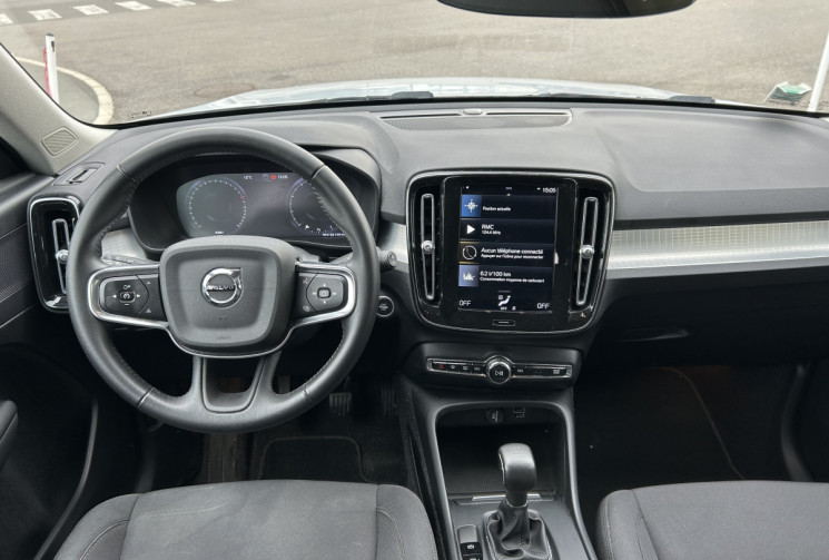 Volvo XC40 T2 1.5 Ti  129 cv MOMENTUM