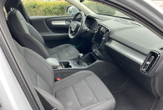 Volvo XC40 T2 1.5 Ti  129 cv MOMENTUM