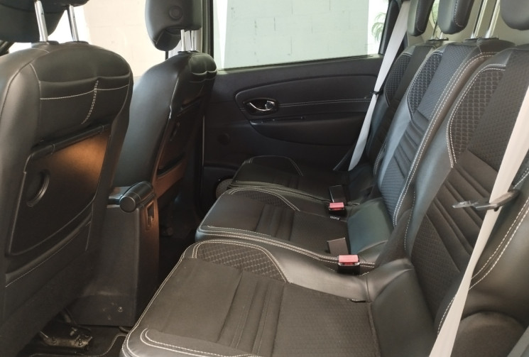 Renault Scénic 1.5 dCi 110ch Bose EDC Euro6 *TOIT OUVRANT* 