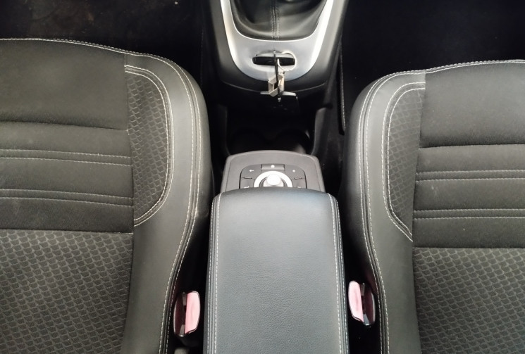 Renault Scénic 1.5 dCi 110ch Bose EDC Euro6 *TOIT OUVRANT* 