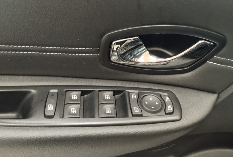 Renault Scénic 1.5 dCi 110ch Bose EDC Euro6 *TOIT OUVRANT* 