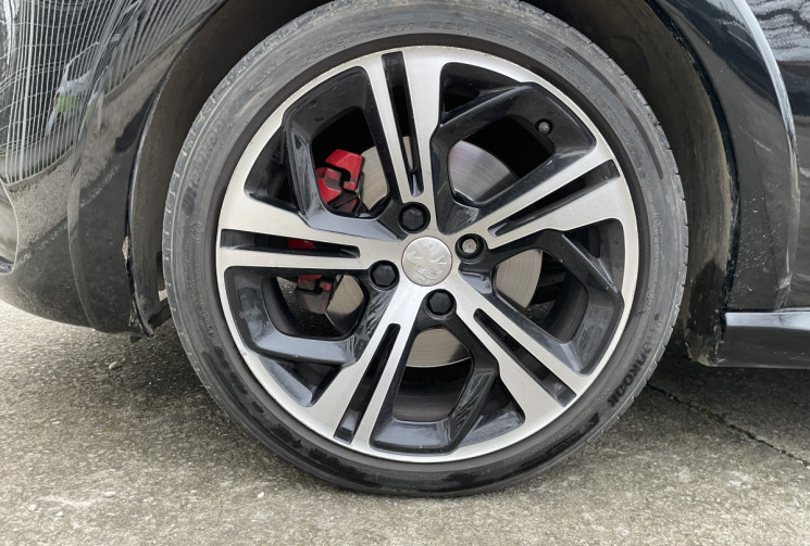 Peugeot 208  GTI 1.6 THP 208 PHASE 2 * JBL / Sièges chauffants / Apple CarPlay