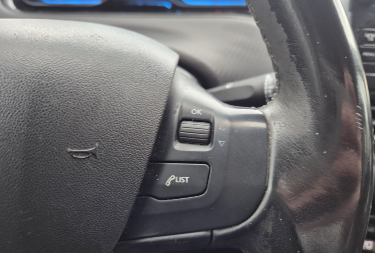 Peugeot 2008 1.6 HDi 92cv Allure GARANTIE 6 MOIS