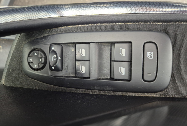 Peugeot 2008 1.6 HDi 92cv Allure GARANTIE 6 MOIS