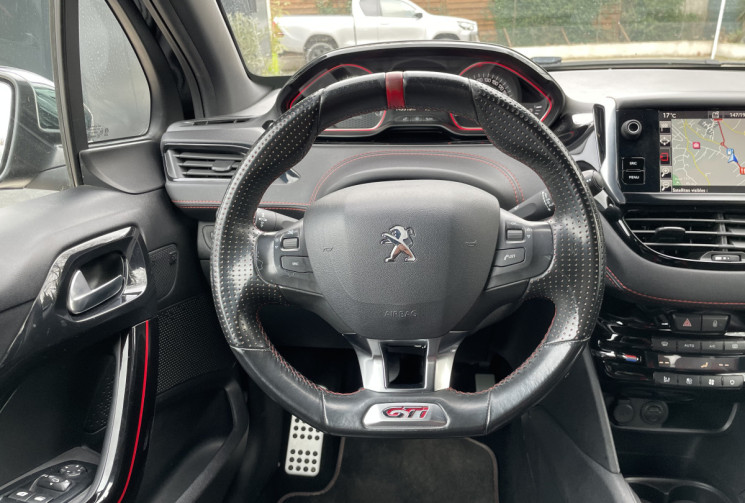 Peugeot 208  GTI 1.6 THP 208 PHASE 2 * JBL / Sièges chauffants / Apple CarPlay