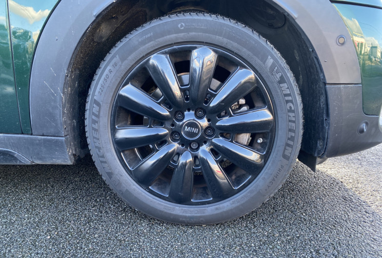 Mini Countryman 3 (F60) SE 1.5 i 224 CV ALL4 Steptronic6 136 CV + 84 CV BVA EDITION CHILI 2