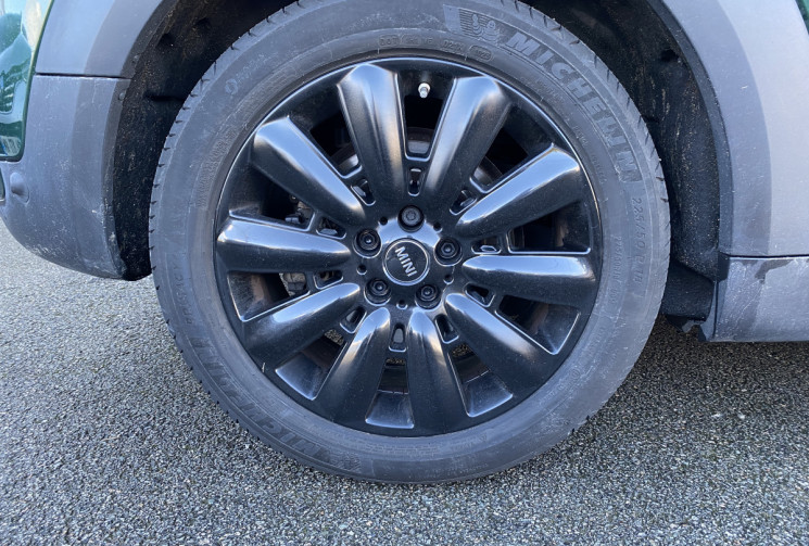 Mini Countryman 3 (F60) SE 1.5 i 224 CV ALL4 Steptronic6 136 CV + 84 CV BVA EDITION CHILI 2