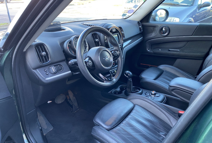 Mini Countryman 3 (F60) SE 1.5 i 224 CV ALL4 Steptronic6 136 CV + 84 CV BVA EDITION CHILI 2