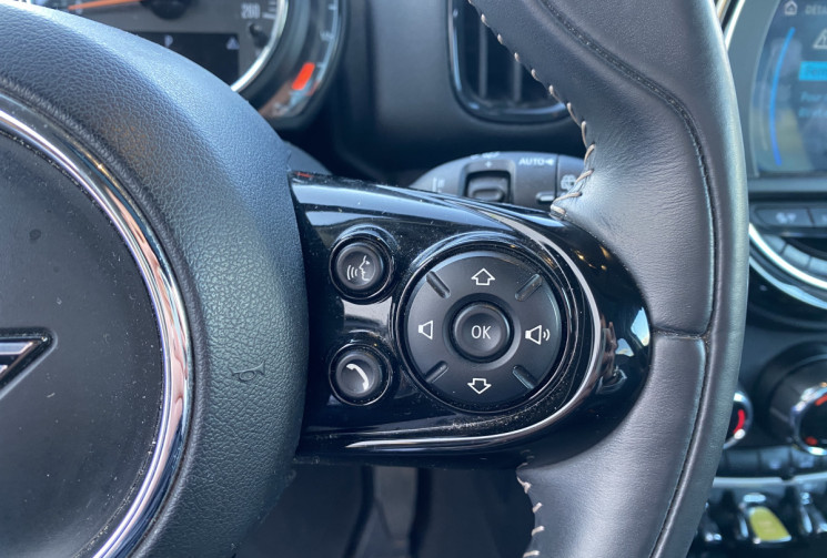 Mini Countryman 3 (F60) SE 1.5 i 224 CV ALL4 Steptronic6 136 CV + 84 CV BVA EDITION CHILI 2