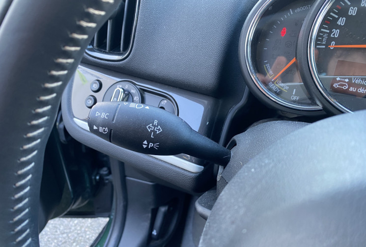 Mini Countryman 3 (F60) SE 1.5 i 224 CV ALL4 Steptronic6 136 CV + 84 CV BVA EDITION CHILI 2