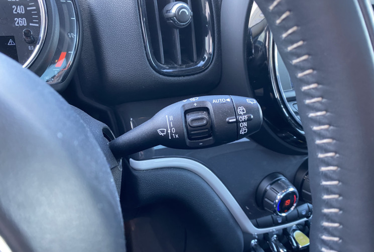 Mini Countryman 3 (F60) SE 1.5 i 224 CV ALL4 Steptronic6 136 CV + 84 CV BVA EDITION CHILI 2
