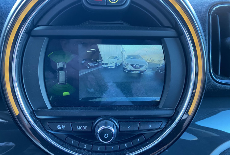 Mini Countryman 3 (F60) SE 1.5 i 224 CV ALL4 Steptronic6 136 CV + 84 CV BVA EDITION CHILI 2
