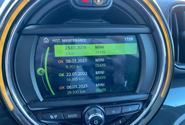 Mini Countryman 3 (F60) SE 1.5 i 224 CV ALL4 Steptronic6 136 CV + 84 CV BVA EDITION CHILI 2