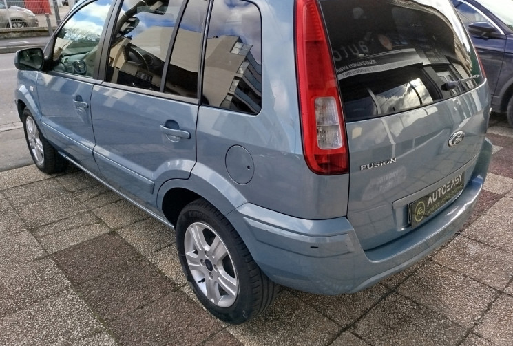 Ford FUSION 1.6 TDCi  90 ch 