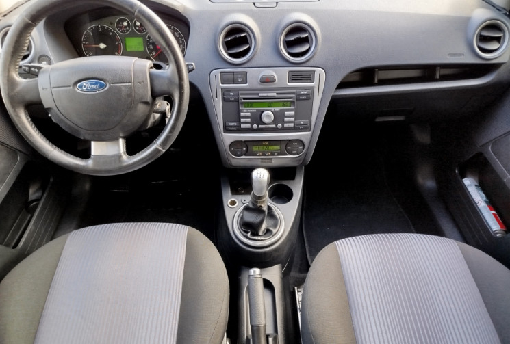 Ford FUSION 1.6 TDCi  90 ch 