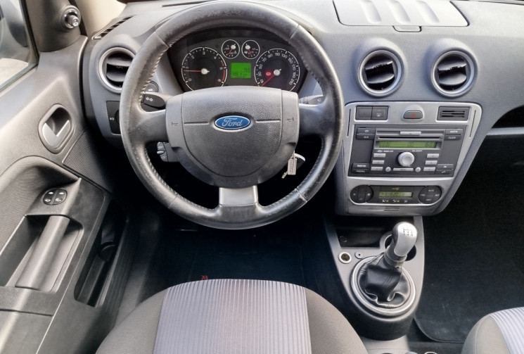 Ford FUSION 1.6 TDCi  90 ch 