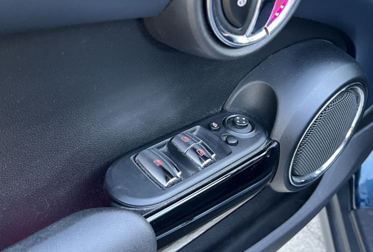 Mini MINI Cabriolet Cooper S Sidewalk 178 BVA7 LCI / Sièges Chauffants / Caméra / Carplay / Keyless