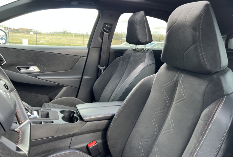 DS DS 7 Crossback 2.0 Blue HDi 180 EAT 8 Performance line - Toit ouvrant 