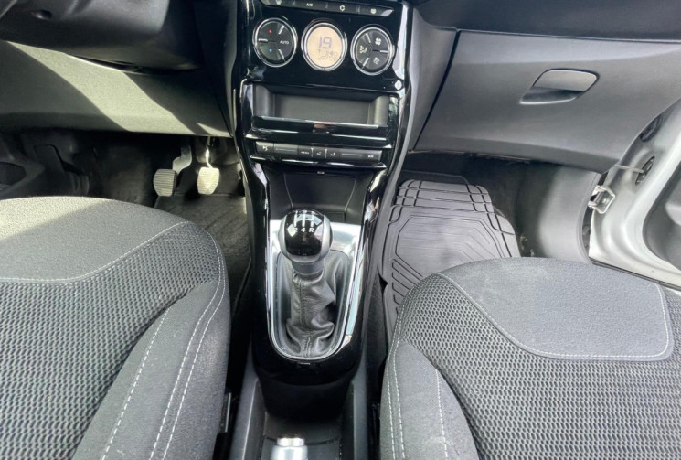 DS DS 3 CHIC 1.6 HDI 99 CV - BON ETAT - GARANTIE 12 MOIS