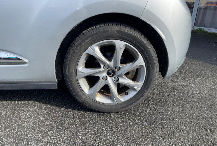 DS DS 3 CHIC 1.6 HDI 99 CV - BON ETAT - GARANTIE 12 MOIS