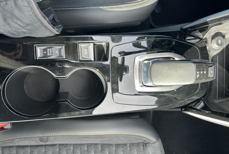 Peugeot 208 E Roadtrip  50 Kwh 136 cv