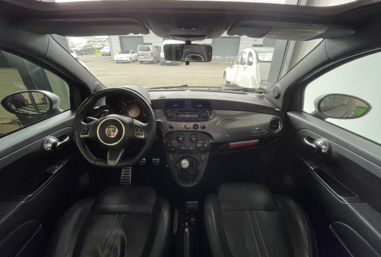 Abarth 500C 1.4 Turbo T-Jet 135ch (distribution faite)
