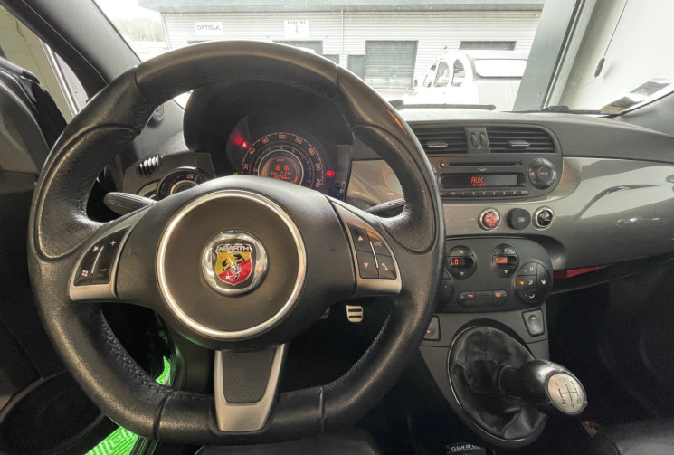 Abarth 500C 1.4 Turbo T-Jet 135ch (distribution faite)